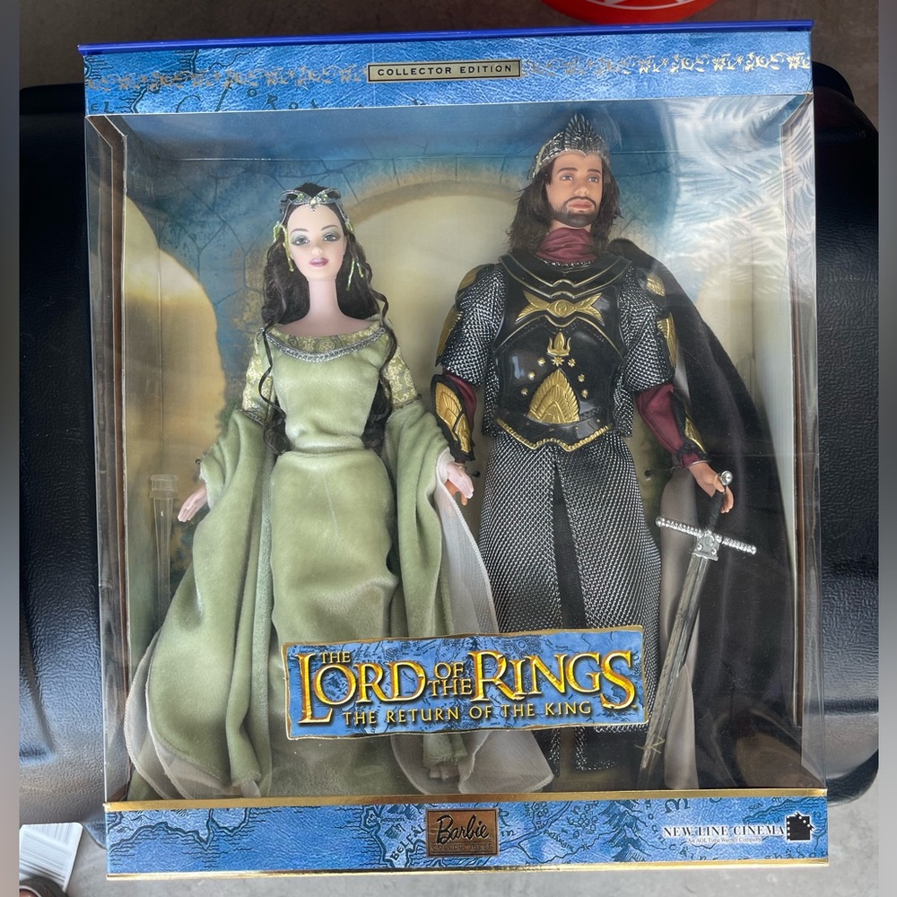 Lord of the Rings Barbie Arwen and Aragorn